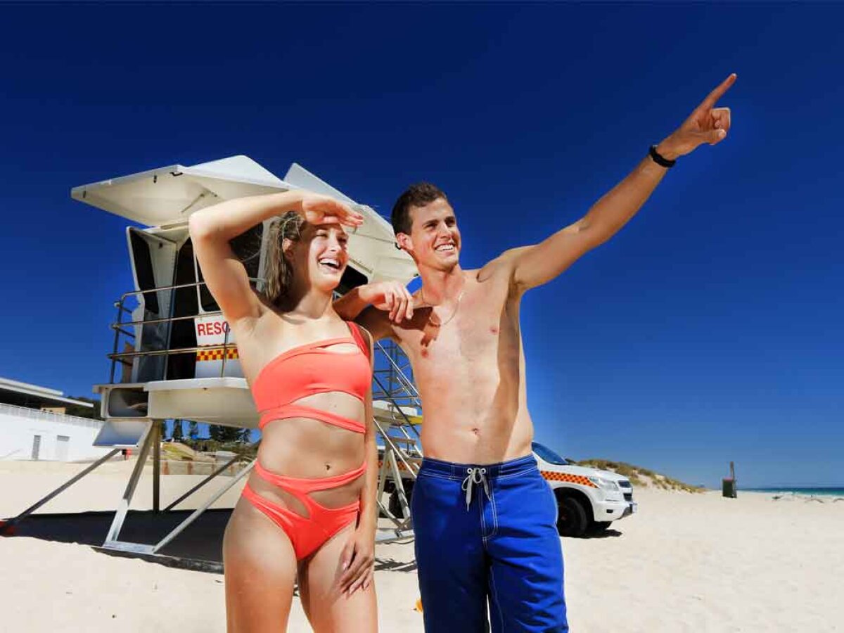 FOTO În picaj în clasamentul WTA, Bouchard punctează în continuare pe plajă: imagini sexy din Australia