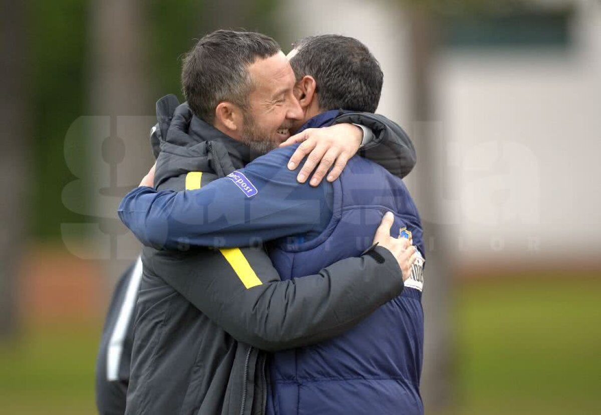 Corespondență GSP din Turcia » GALERIE FOTO + VIDEO Surpriză la antrenamentul de azi al FCSB-ului: pe cine s-a bazat Dică