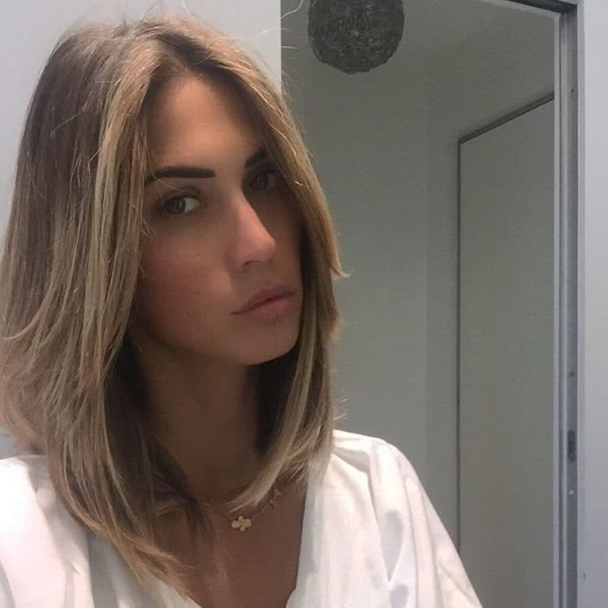 FOTO Melissa și shoppingul  de 100.000€ pe săptămână » Pe cât de frumoasă, pe atât de neîndurătoare: critici dure la adresa unui fotbalist