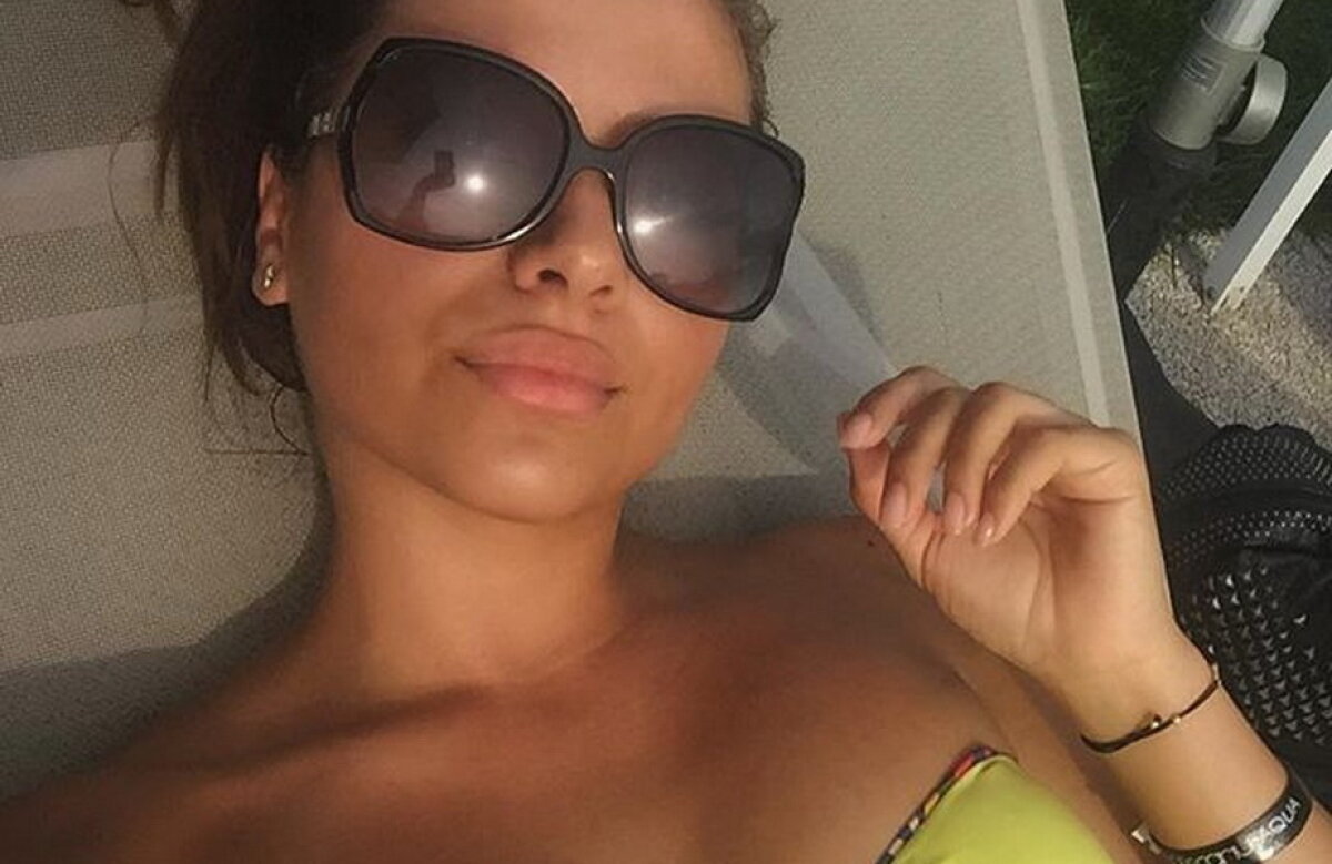 GALERIE FOTO » Claudiu Herea a fost dat afară de la Sepsi, dar îi merge perfect în viața privată: și-a tras o "bombă" sexy!