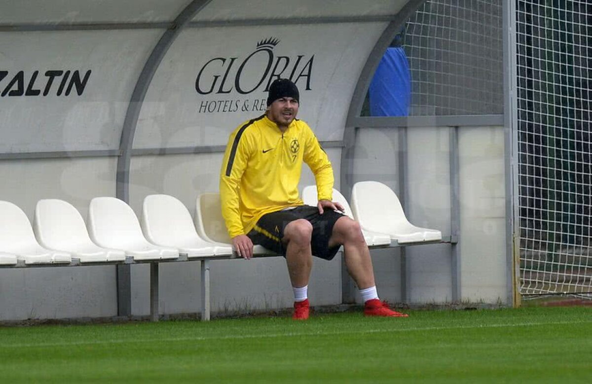 Corespondenţă GSP din Turcia » GALERIE FOTO Antrenament în ploaie! Jucătorii de la FCSB au tras tare sub comanda lui Dică