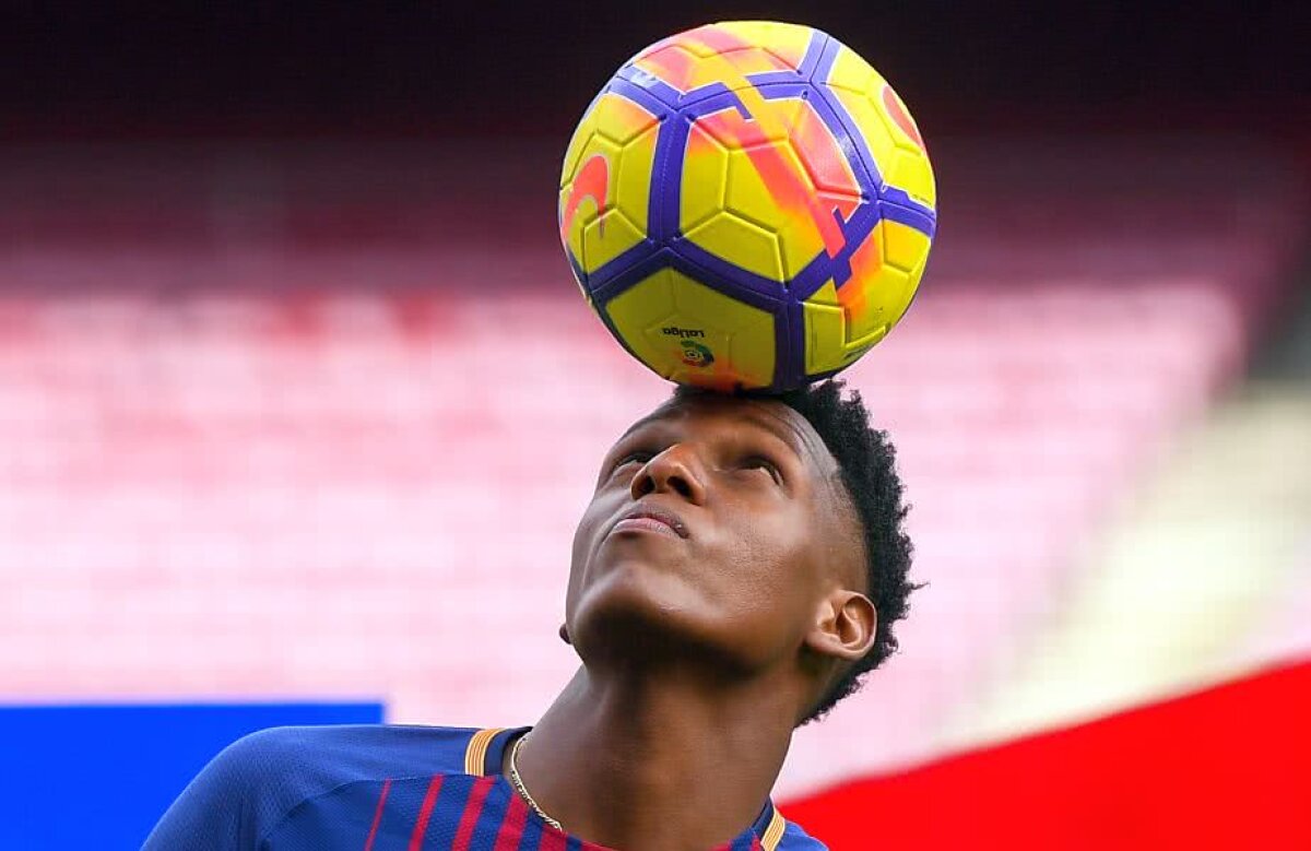 VIDEO + FOTO Barcelona și-a prezentat noua achiziție! De ce s-a descălțat când a intrat pe Camp Nou