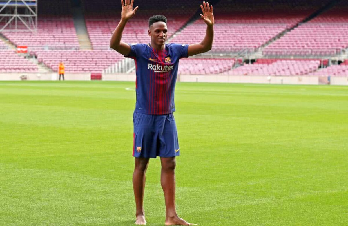 VIDEO + FOTO Barcelona și-a prezentat noua achiziție! De ce s-a descălțat când a intrat pe Camp Nou