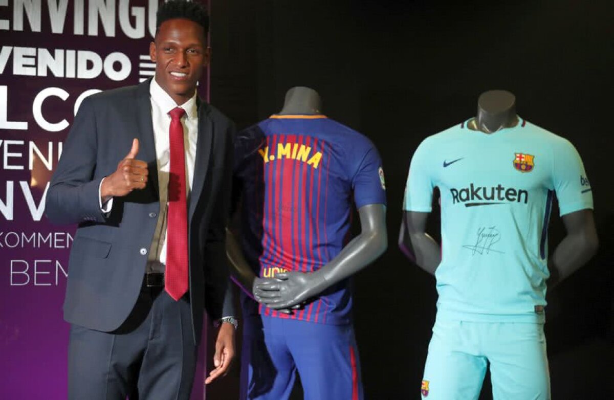 VIDEO + FOTO Barcelona și-a prezentat noua achiziție! De ce s-a descălțat când a intrat pe Camp Nou