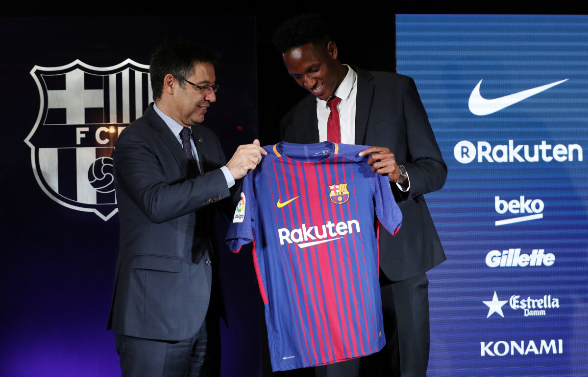 VIDEO + FOTO Barcelona și-a prezentat noua achiziție! De ce s-a descălțat când a intrat pe Camp Nou