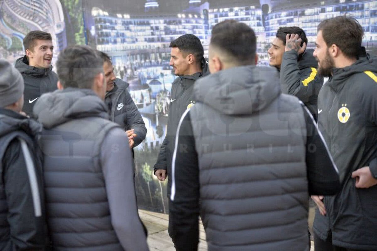 FOTO Steliștii și oamenii lui Hagi și-au dat mâna! Viitorul, urmărită de Dică și MM Stoica la meciul cu Galata