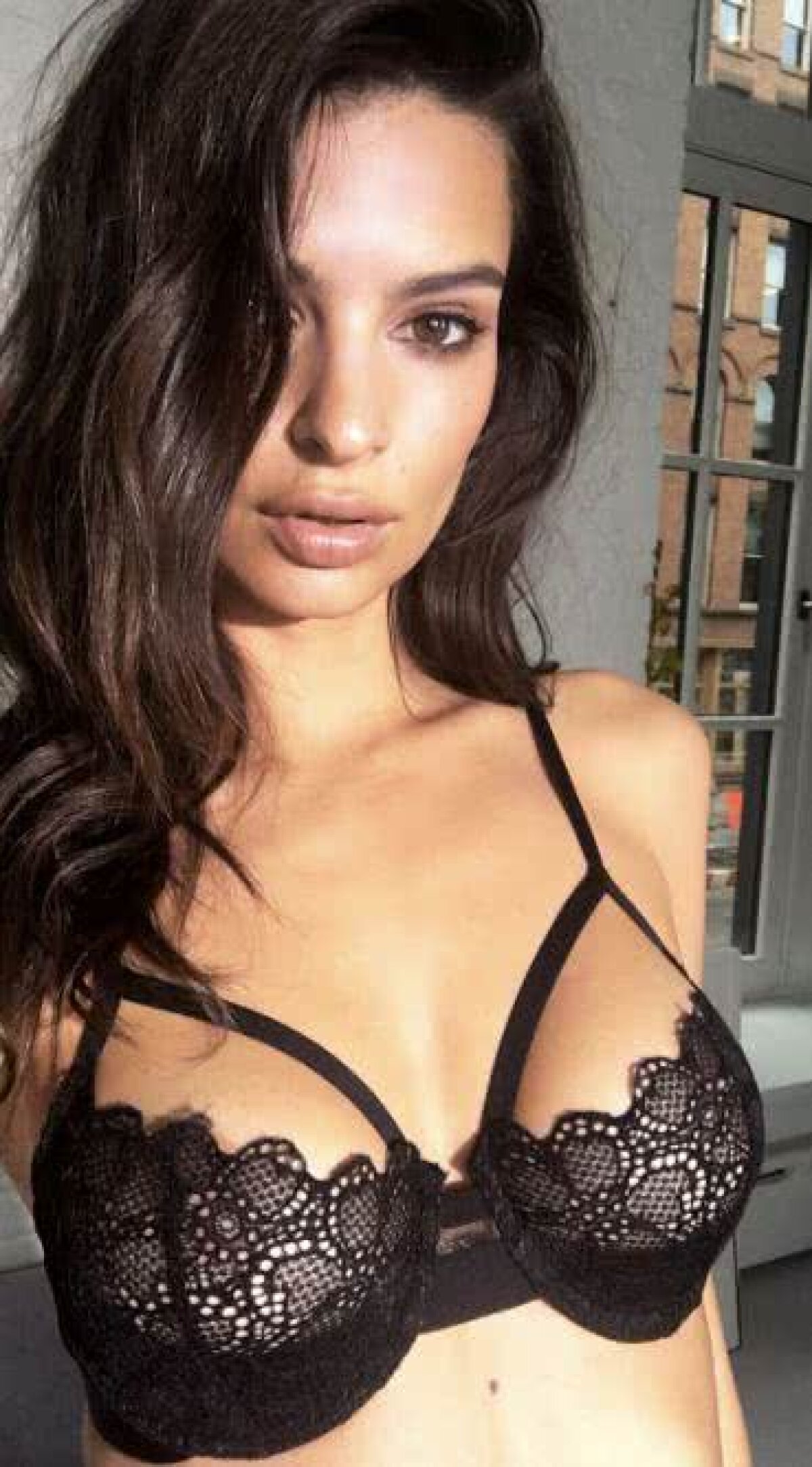 Fotografia de un milion de likeuri! Cea mai dorită femeie din lume s-a dezbrăcat complet