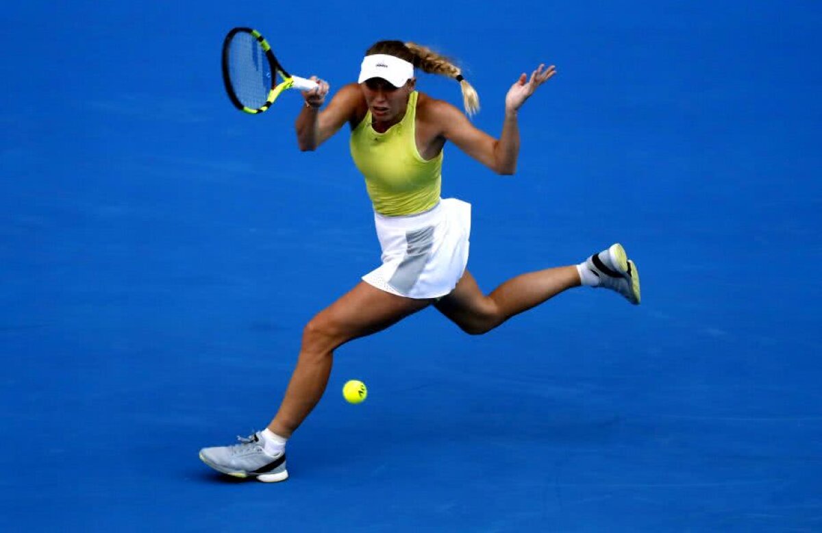 FOTO Mihaela Buzărnescu a fost eliminată în turul I la Australian Open de Caroline Wozniacki