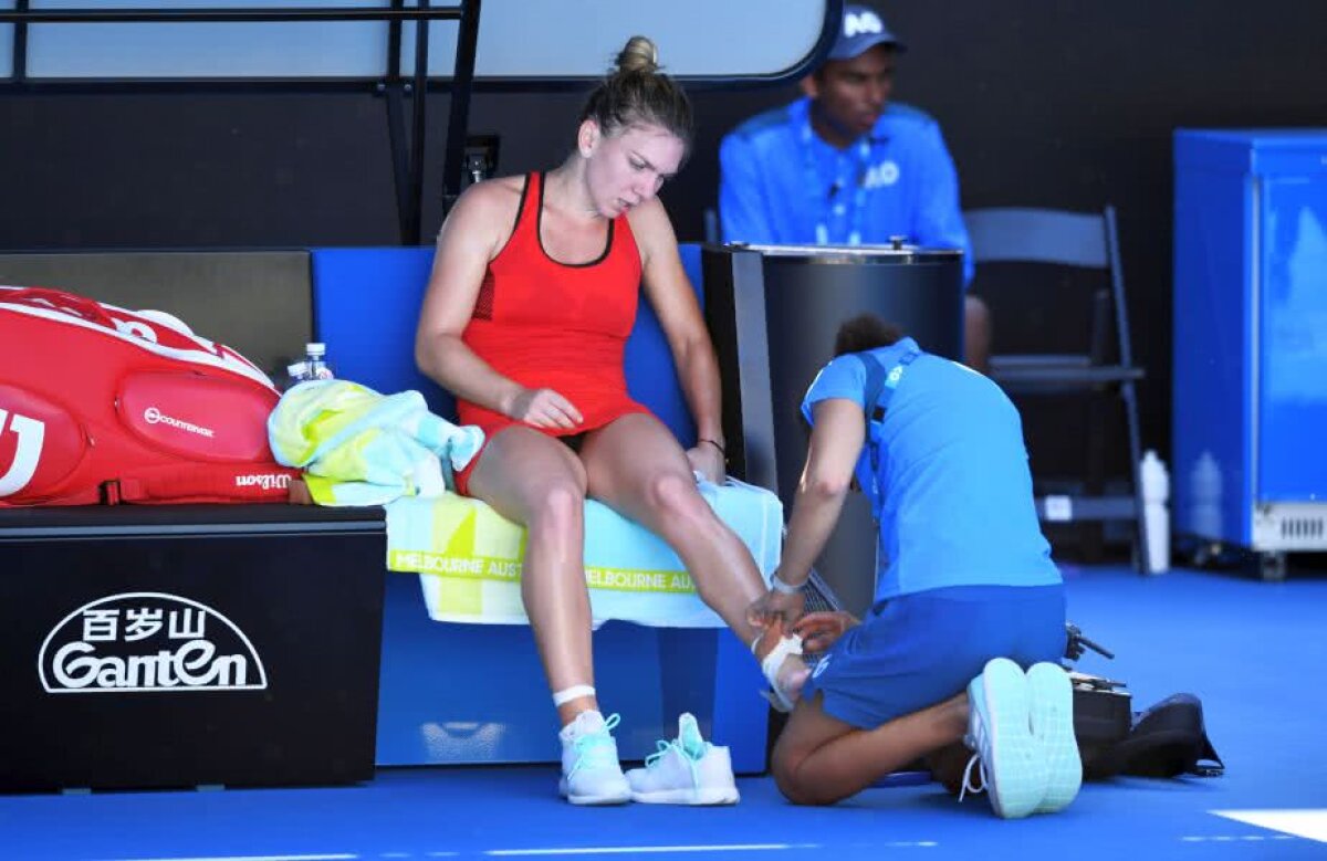 GALERIE FOTO + VIDEO Imaginile durerii » Momentul care putea să încheie prematur aventura Simonei Halep la Australian Open