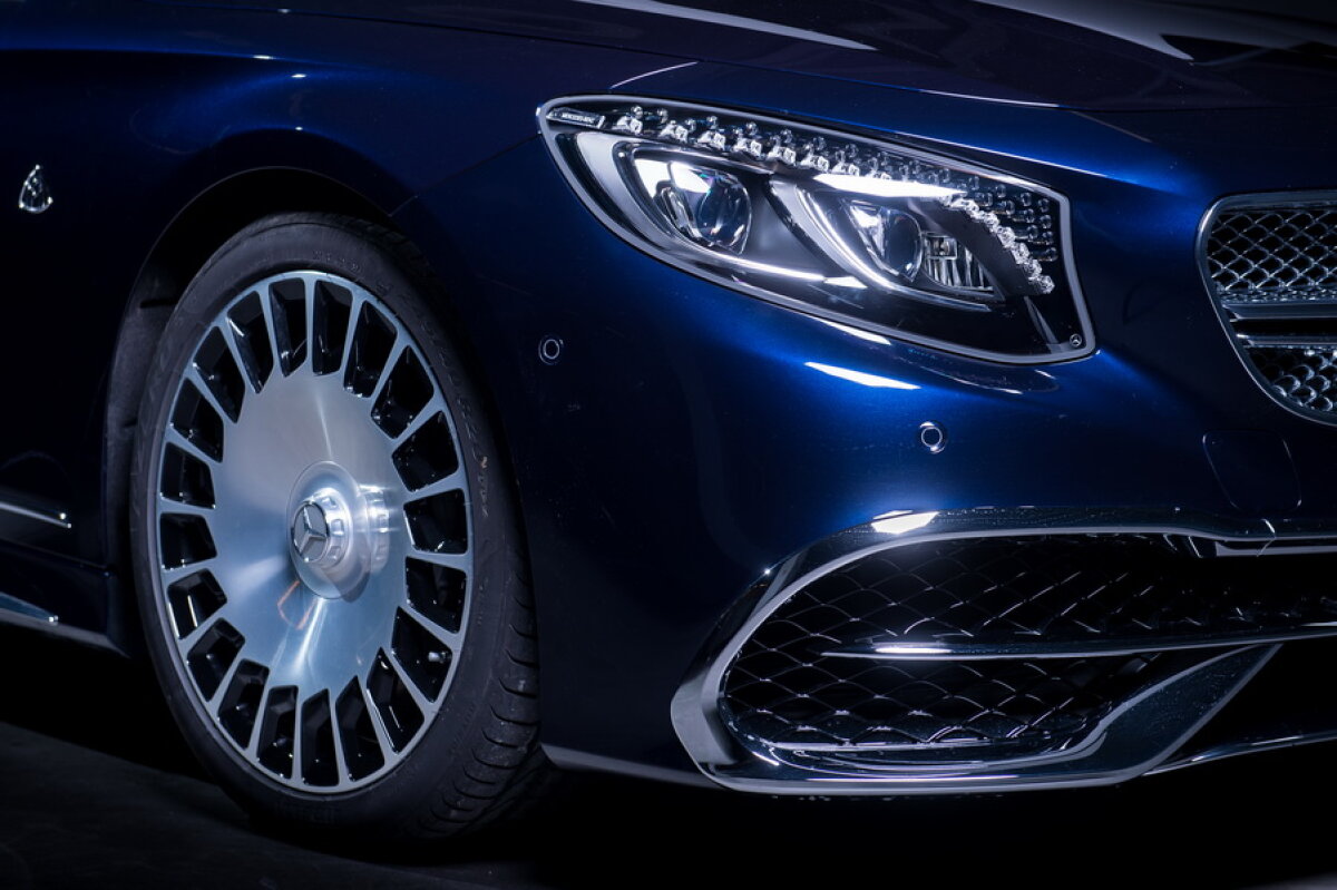 GALERIE FOTO Pe ce mașină de lux a pus mâna cel mai bogat român » Ion Țiriac își întregește colecția cu un Mercedes-Maybach S 650 Cabriolet