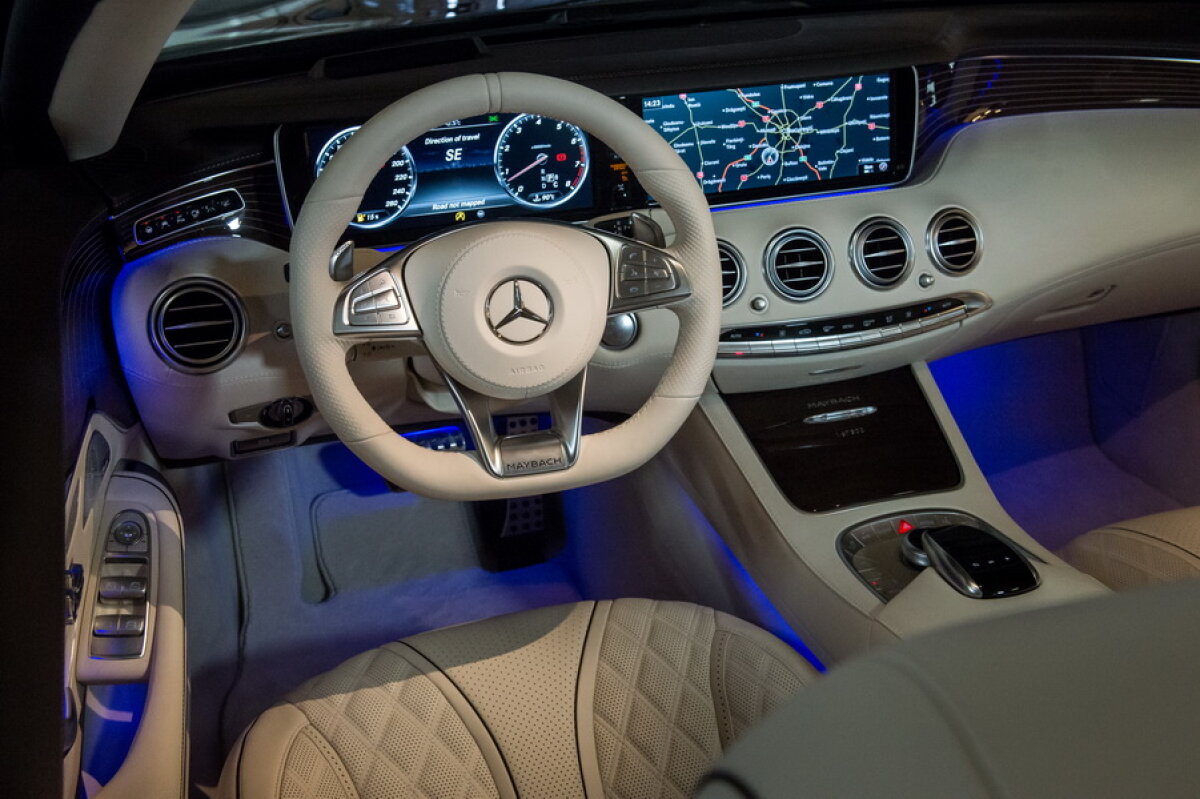 GALERIE FOTO Pe ce mașină de lux a pus mâna cel mai bogat român » Ion Țiriac își întregește colecția cu un Mercedes-Maybach S 650 Cabriolet