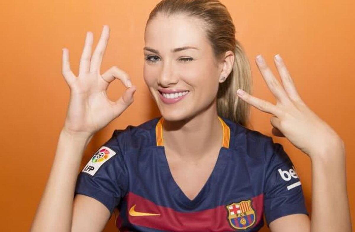 FOTO O fată sexy și cu talent! ;) I-a bătut la poker pe Ronaldo și Neymar