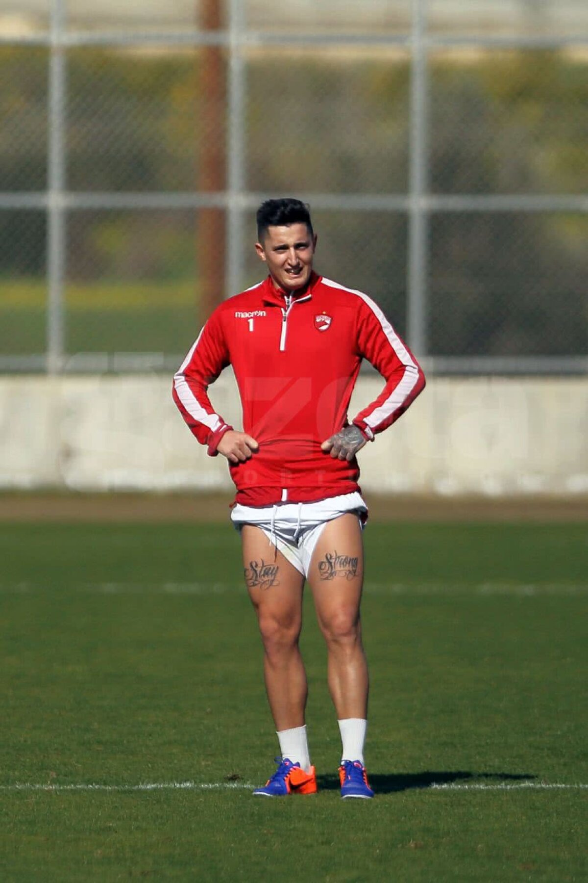 Corespondență GSP din Cipru » FOTO Steliano Filip a uimit în cantonamentul lui Dinamo cu noile tatuaje