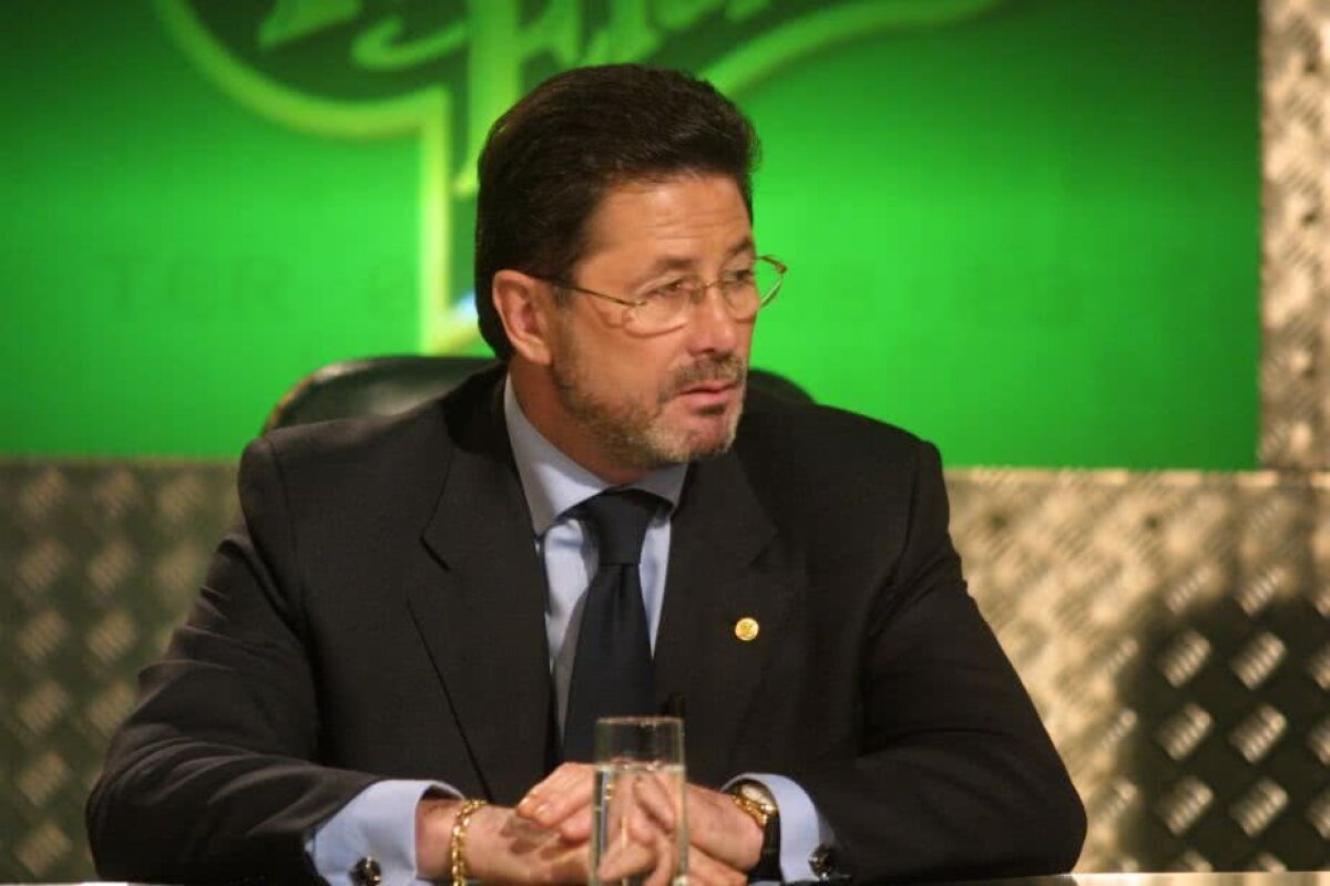 VIDEO + FOTO Se împlinesc 15 ani de la ultima ediție de "Procesul etapei" » Imagini antologice din vremea în care se fuma la TV. Dobrin și Stoichiță, măști cu Ioanițoaia :)