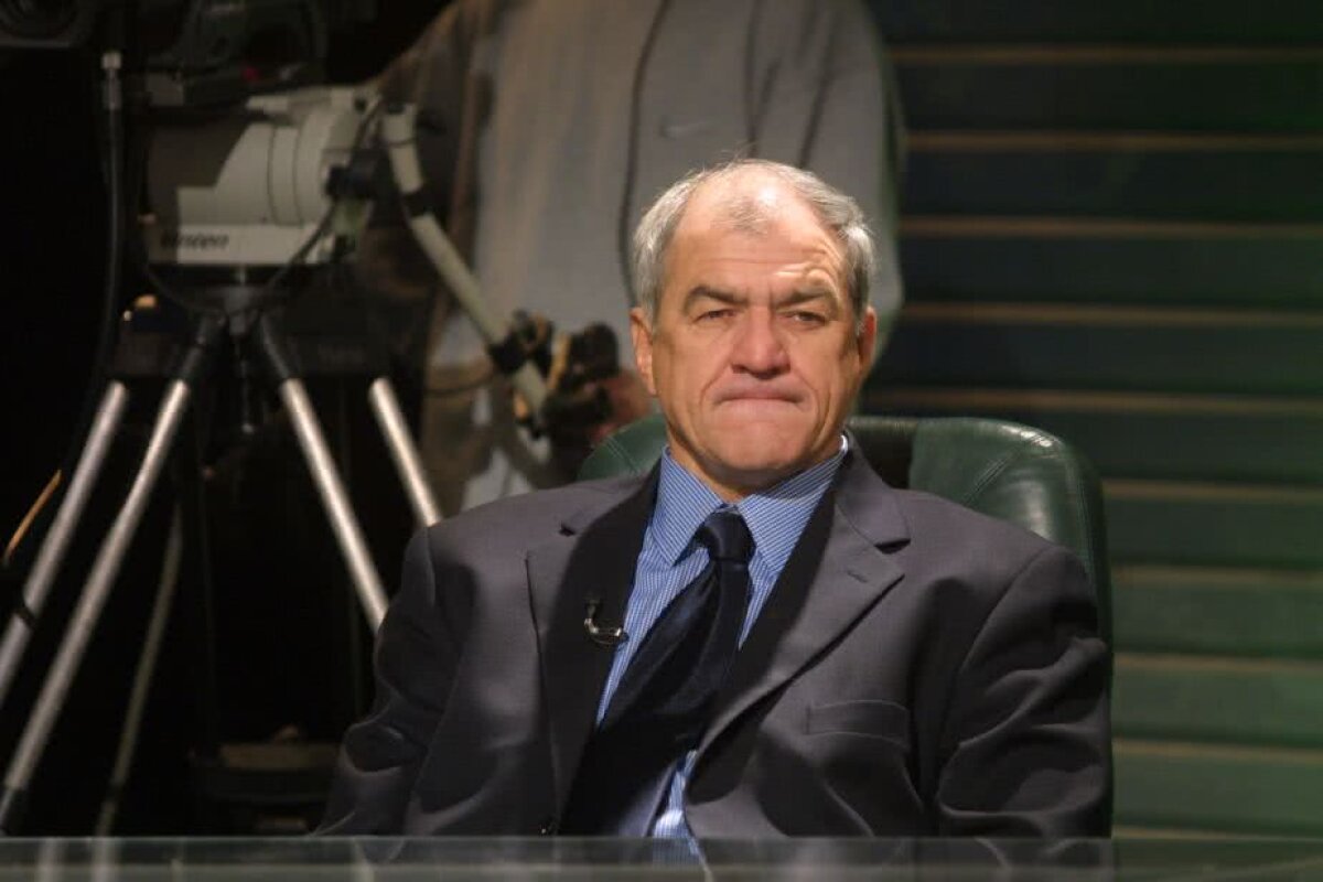 VIDEO + FOTO Se împlinesc 15 ani de la ultima ediție de "Procesul etapei" » Imagini antologice din vremea în care se fuma la TV. Dobrin și Stoichiță, măști cu Ioanițoaia :)