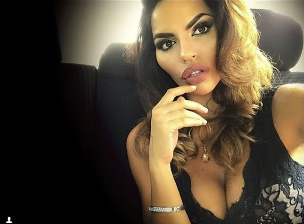 GALERIE FOTO SAVUROASĂ! A lăsat mască toată arena! Apariție RĂVĂȘITOARE la Australian Open! 