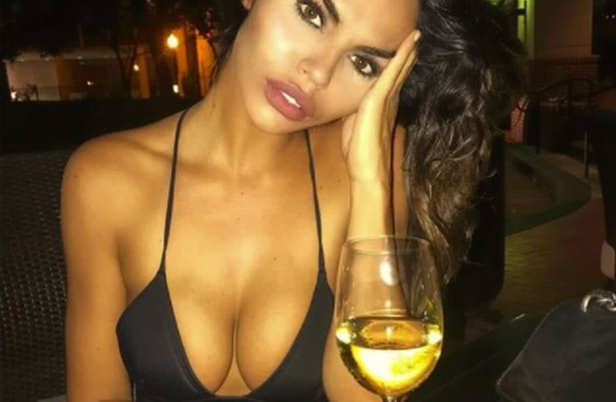 GALERIE FOTO SAVUROASĂ! A lăsat mască toată arena! Apariție RĂVĂȘITOARE la Australian Open! 