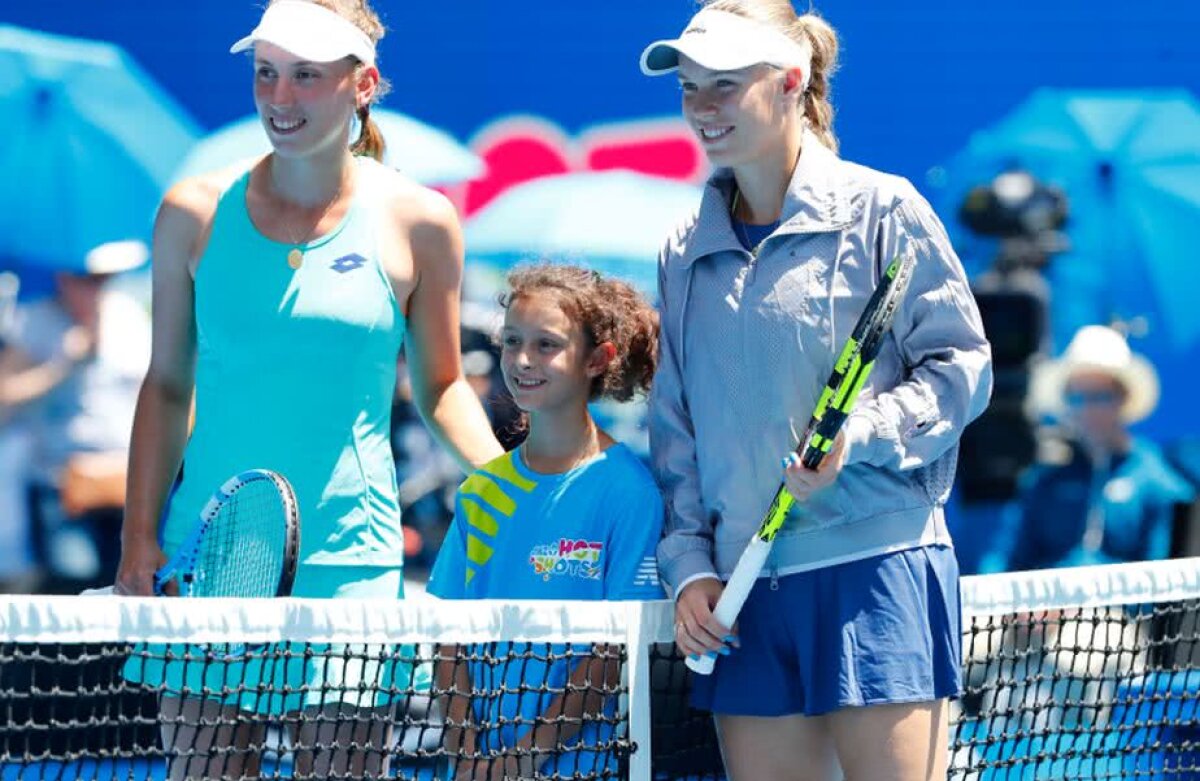 CAROLINE WOZNIACKI - ELISE MERTENS » S-a terminat prima semifinală de la Australian Open! Știm pe cine întâlnește Simona Halep în finală