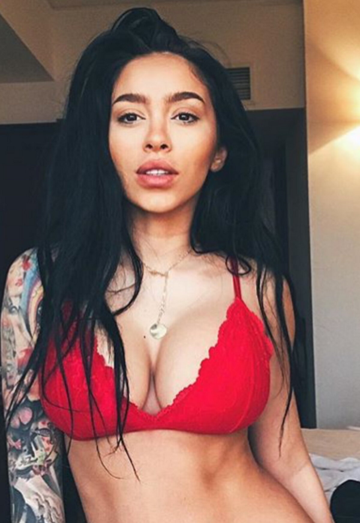 FOTO Ruby, fotografii ilegal de sexy pe Instagram