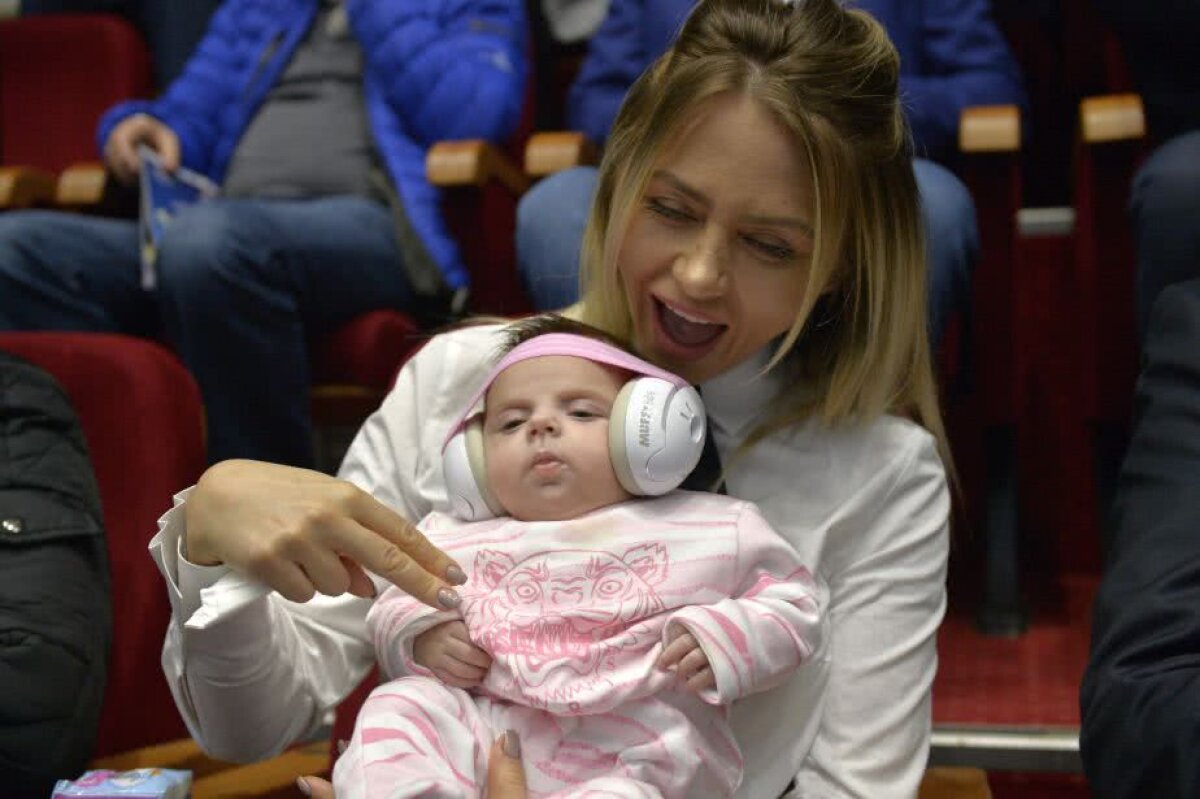 VIDEO+FOTO CSM București zdrobește Gyor în Liga Campionilor! Victorie clară pentru "tigroaice", 28-22