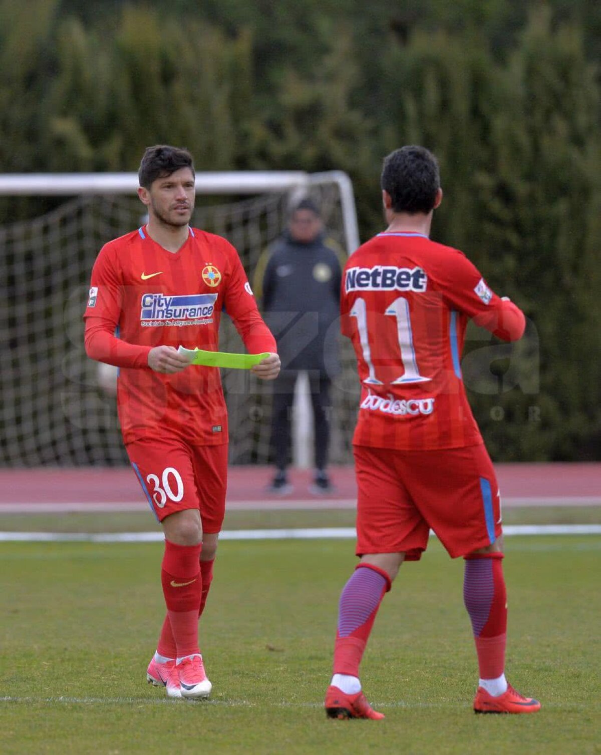 FOTO EXCLUSIV Schimbare de căpitan la FCSB? Gestul făcut de Budescu în minutul 64 al partidei cu Jiangsu