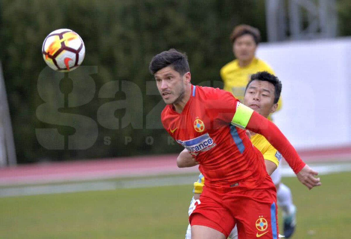 FOTO EXCLUSIV Schimbare de căpitan la FCSB? Gestul făcut de Budescu în minutul 64 al partidei cu Jiangsu