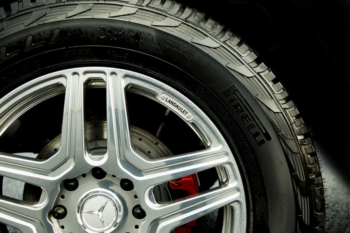 GALERIE FOTO Halep, Țiriac și ultimul model Mercedes-Maybach, personalizat special