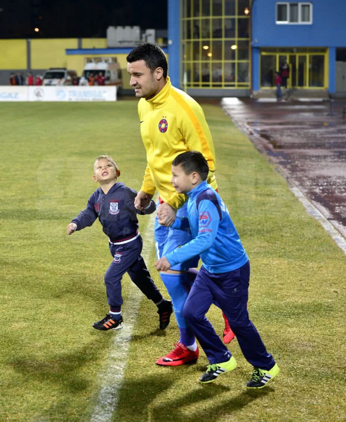 VIDEO+FOTO Lazio să mai întârzie un pic! » FCSB a învins cu emoții la Mediaș. Trupa lui Dică arată îngrijorător