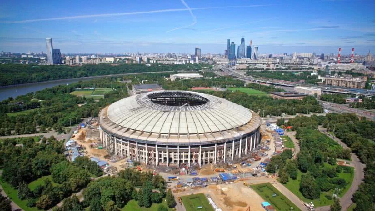 GALERIE FOTO "Ion Oblemenco" se bate cu minunea americanilor și cu arenele rușilor pentru premiul de cel mai frumos stadion al anului