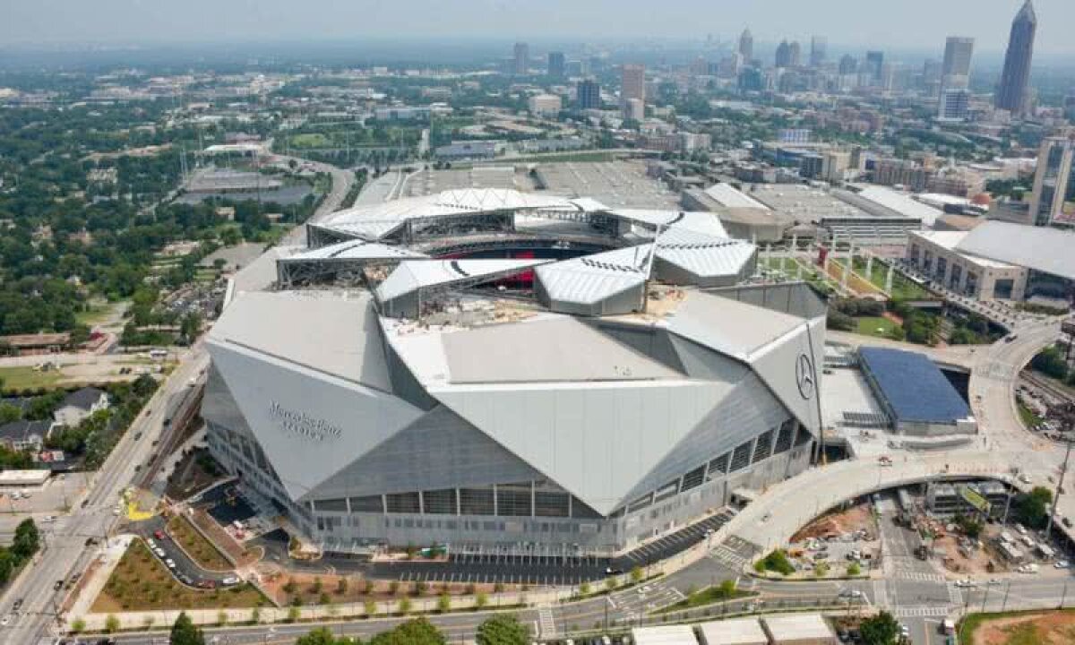 GALERIE FOTO "Ion Oblemenco" se bate cu minunea americanilor și cu arenele rușilor pentru premiul de cel mai frumos stadion al anului