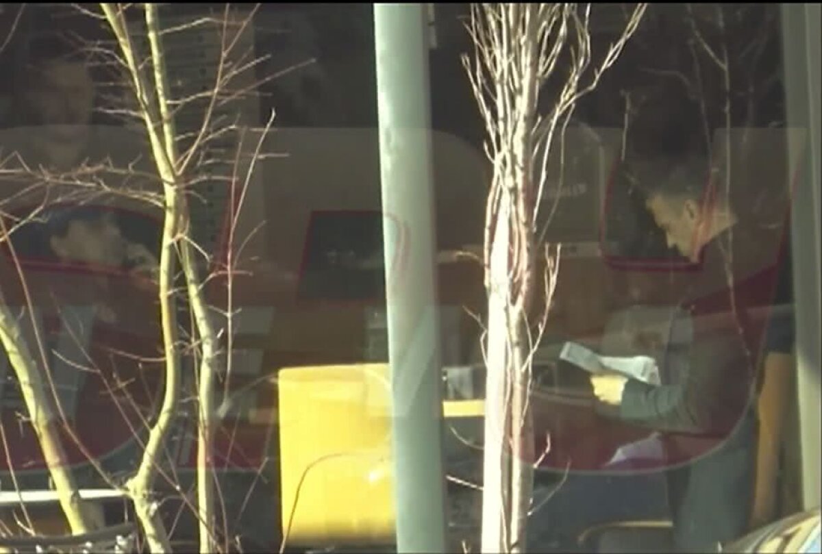 VIDEO + FOTO Pariază ca profesioniștii » Un celebru fotbalist român a fost surprins cu bilete "kilometrice" :)