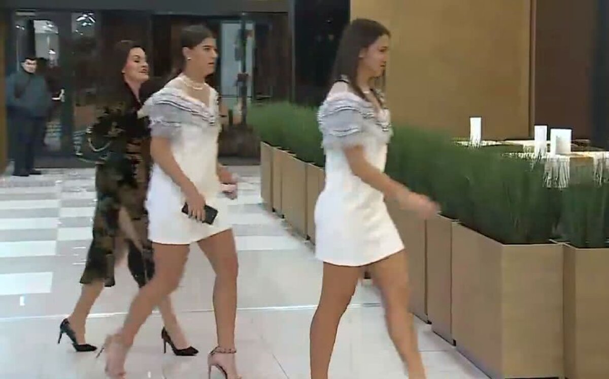 GALERIE FOTO Splendoare la dineu » Halep a fost și ea prezentă la întâlnirea cu adversarele din Canada 