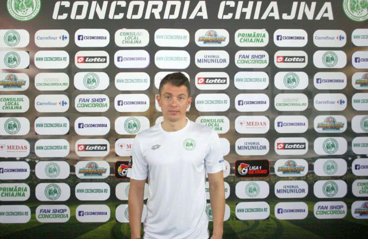 FOTO Andrei Prepeliță și alți doi jucători au semnat azi cu o echipă din Liga 1 