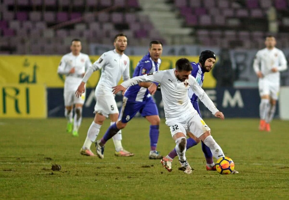 VIDEO+FOTO Goluri spectaculoase pe un stadion care stă să cadă: ACS Poli Timișoara - FC Voluntari 2-3