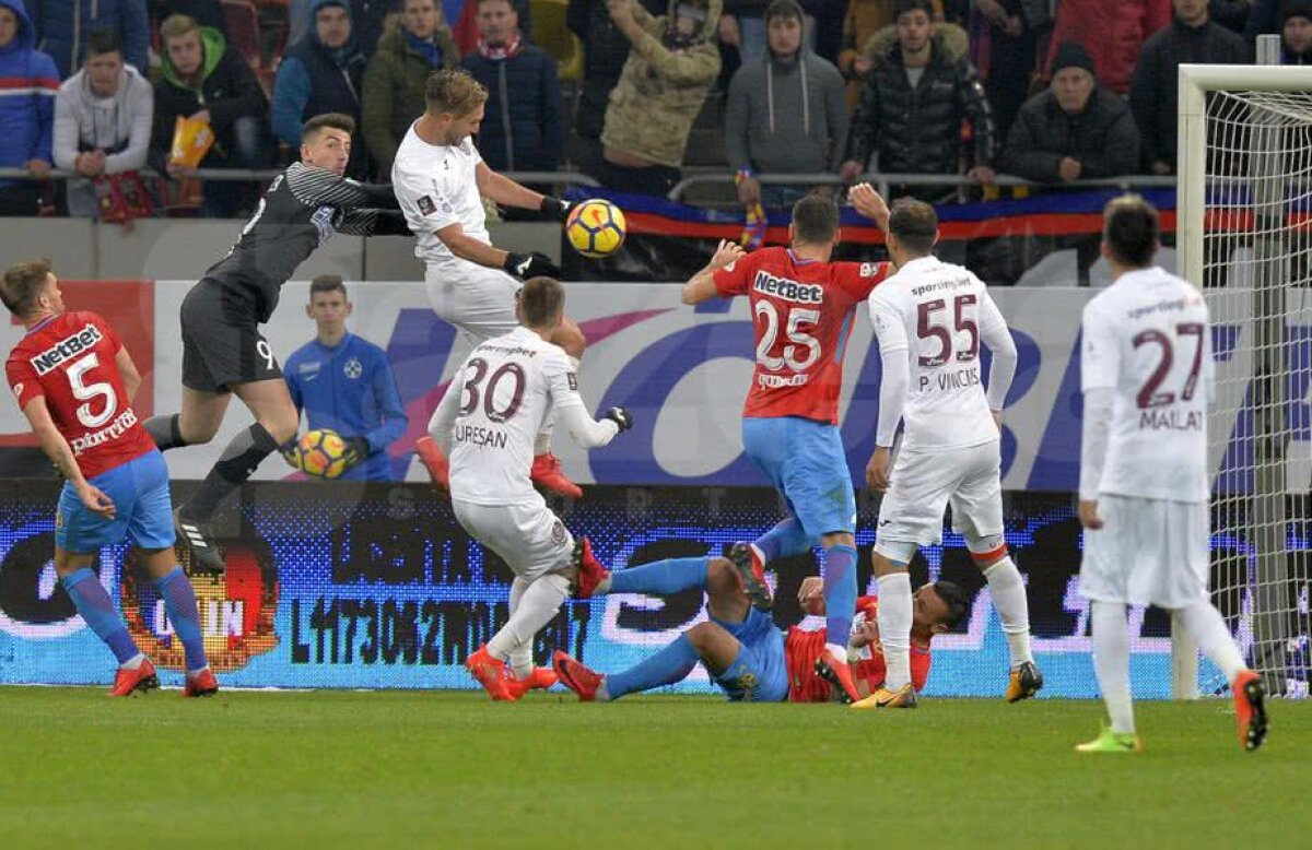 GALERIE FOTO + VIDEO "Messi al portarilor" a comis-o la primul meci mare! Gafă uriașă a lui Vlad la golul marcat de CFR Cluj