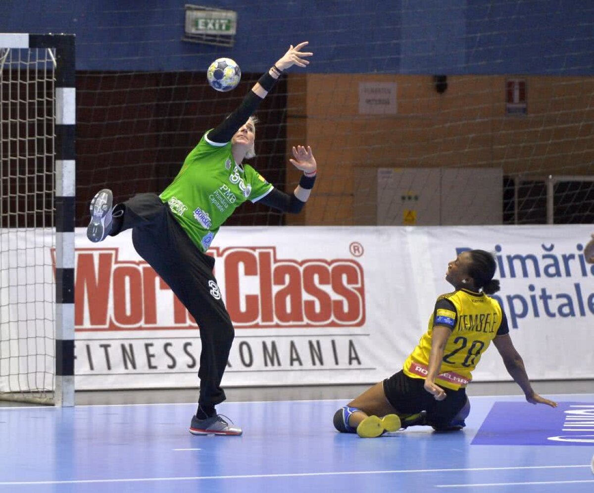 VIDEO+FOTO CSM București a remizat cu Rostov, 22-22, după un meci dramatic » "Tigroaicele" sunt calificate în "sferturile" Ligii