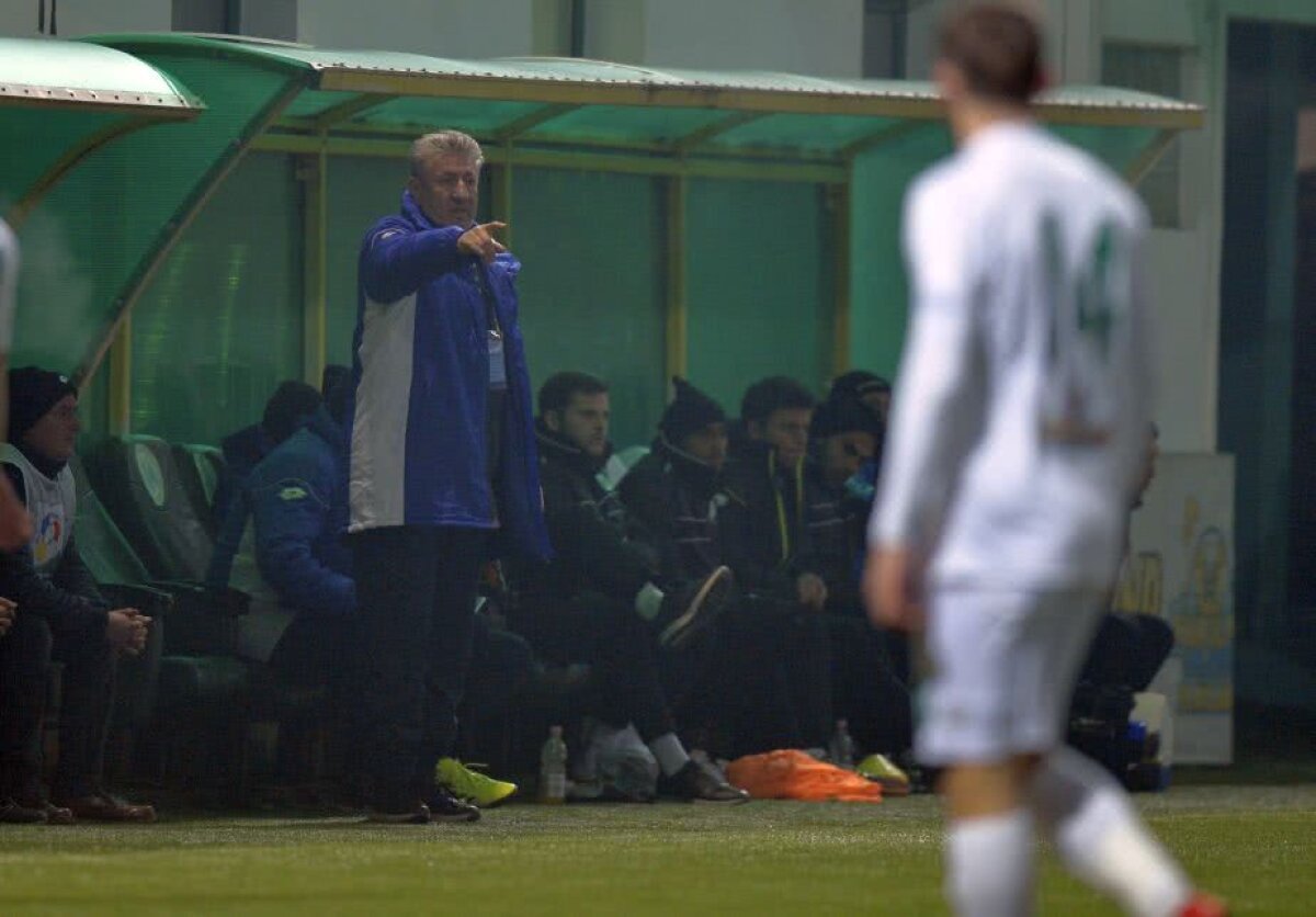 VIDEO+FOTO » Dinamo a trăit periculos meciul cu Chiajna! "Câinii" au învins într-un meci cu 7 goluri și au urcat pe loc de play-off