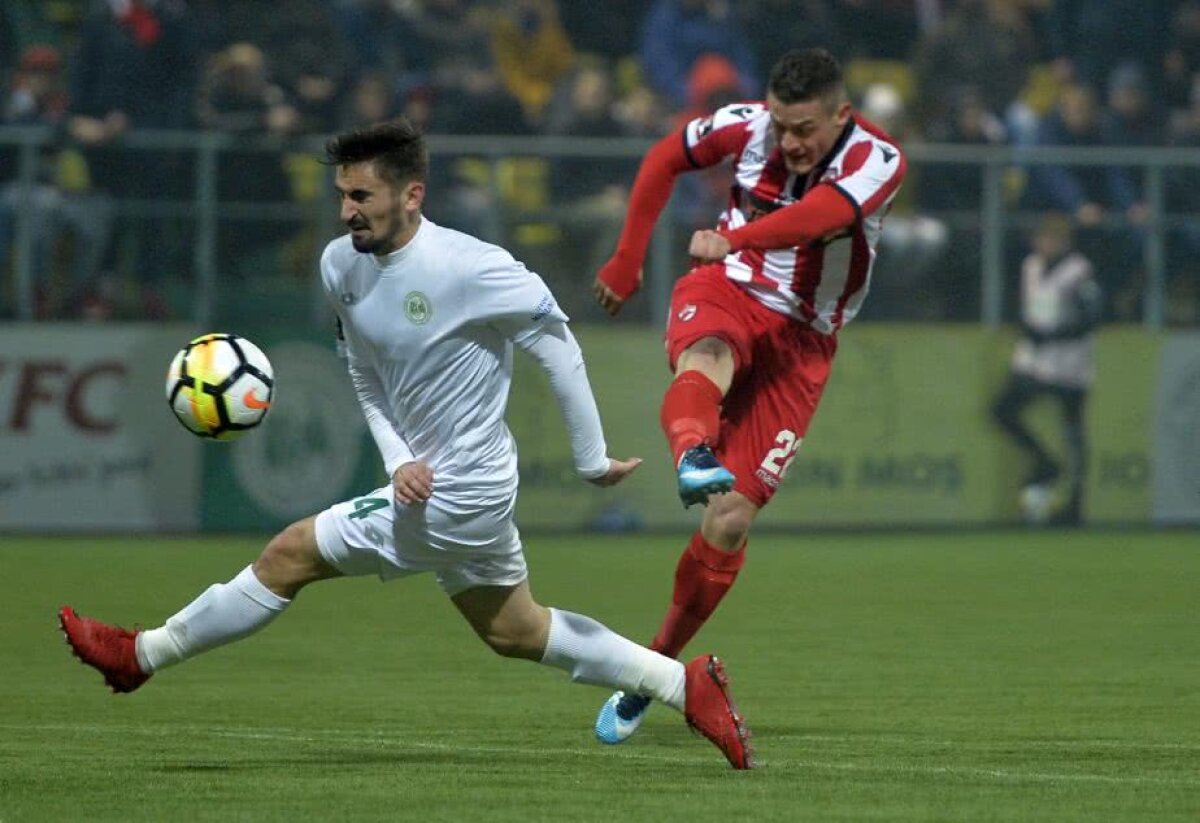 VIDEO+FOTO » Dinamo a trăit periculos meciul cu Chiajna! "Câinii" au învins într-un meci cu 7 goluri și au urcat pe loc de play-off