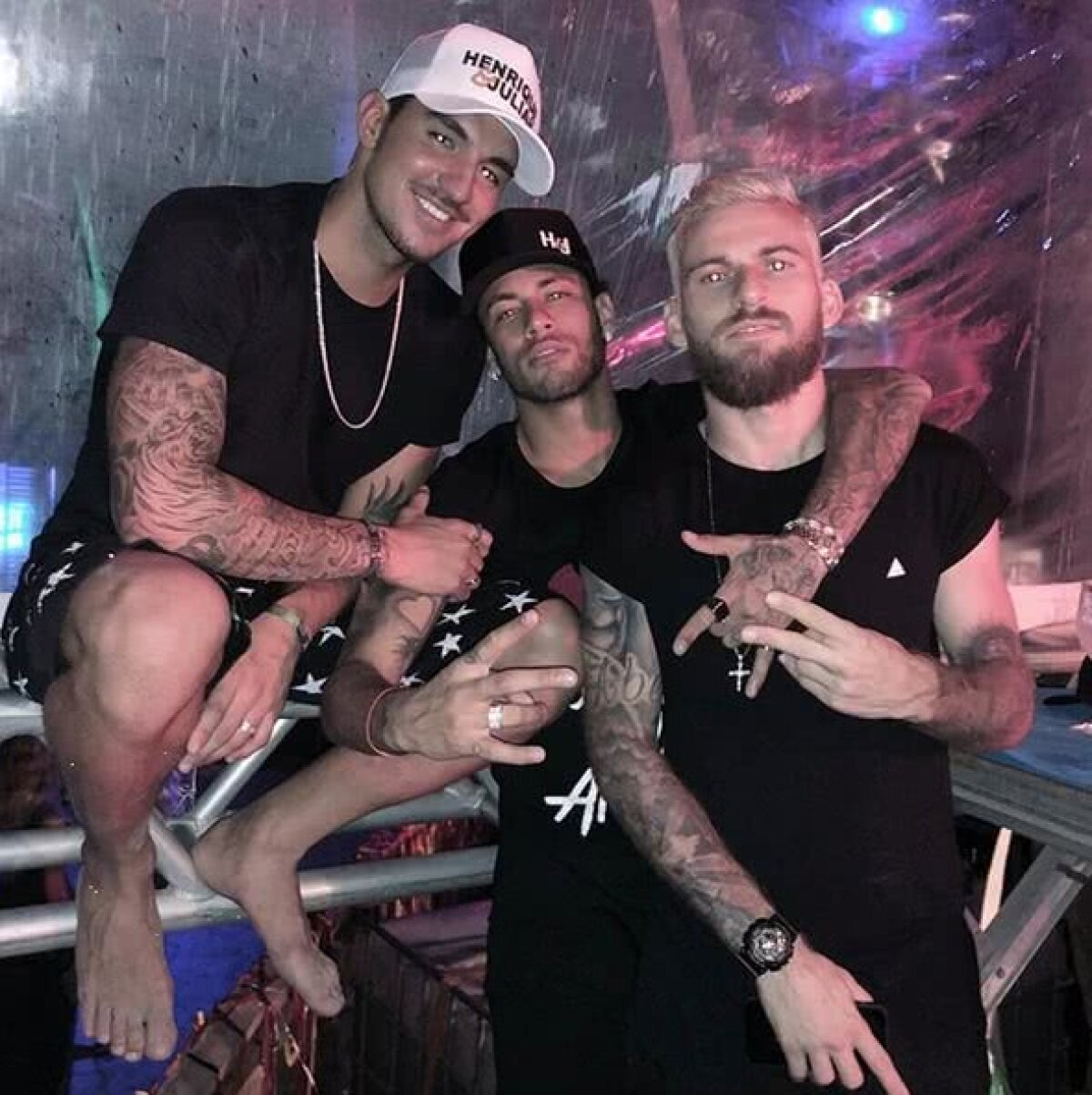 FOTO Chiar e pregătit de Real! ;) Fotografie inedită postată de Neymar înaintea duelului cu galacticii