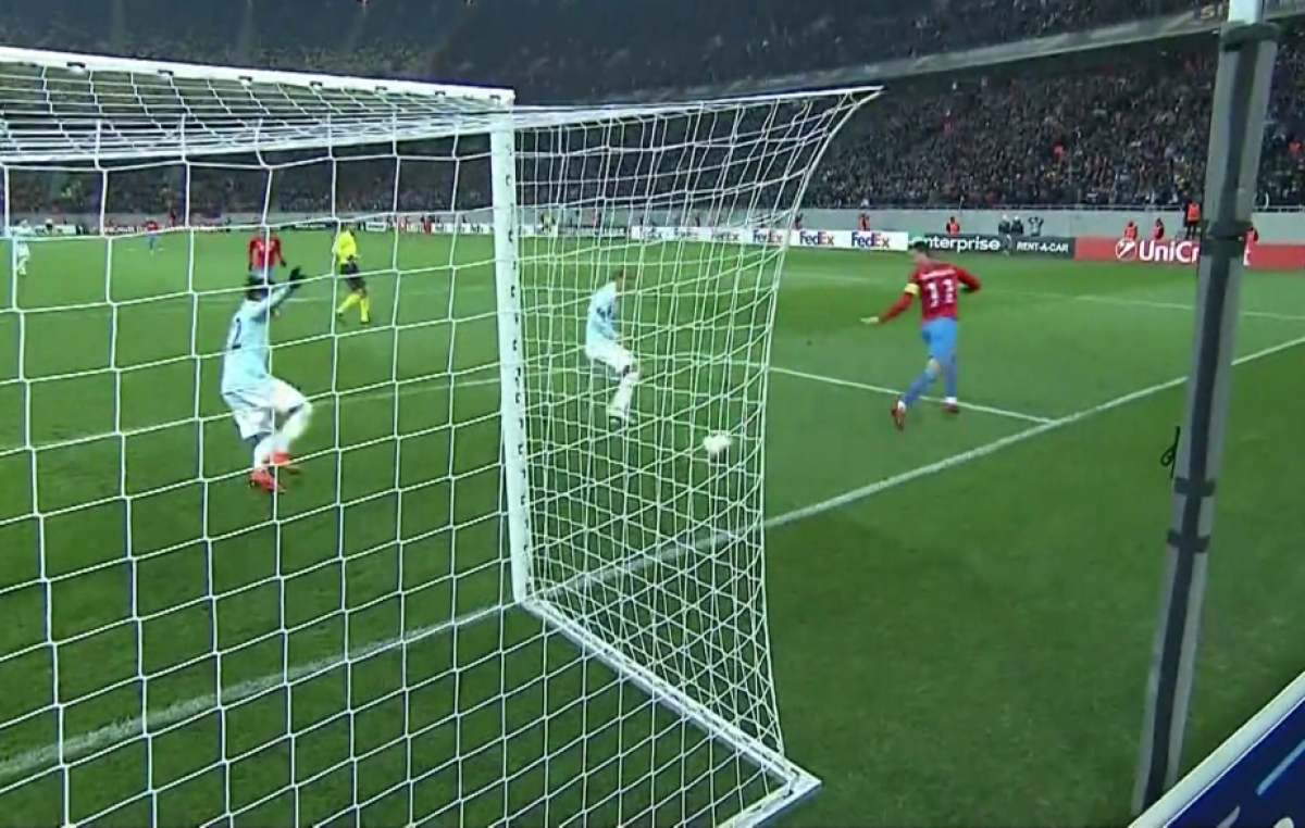 FOTO Concurs de ratări monumentale! Budescu și Caceres în prim plan