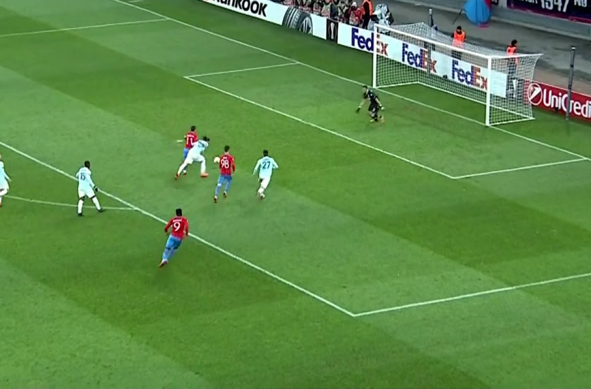 FOTO Concurs de ratări monumentale! Budescu și Caceres în prim plan