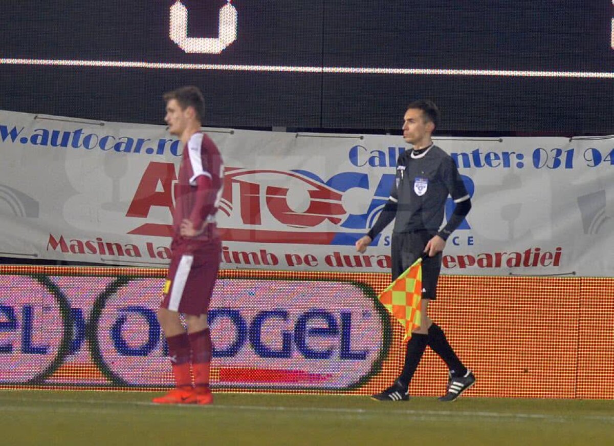 VIDEO+FOTO Scandal la FC Voluntari - U Craiova! Centralul a dictat penalty, dar asistentul l-a convins să-l anuleze + Decizia specialistului