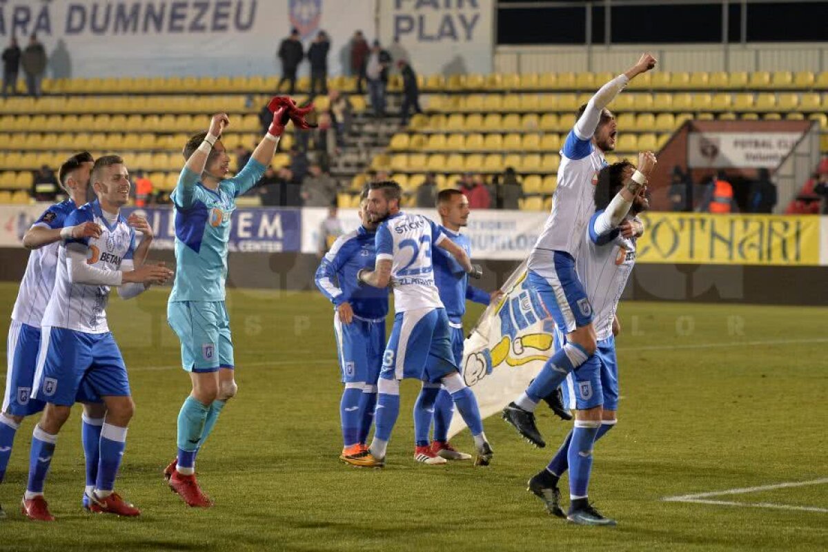 VIDEO+FOTO Oltenii din tribune au făcut spectacol cu jucătorii la meciul cu FC Voluntari