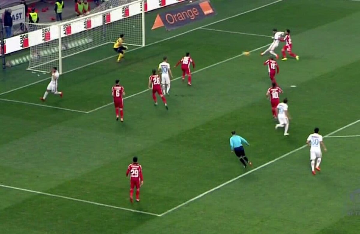 FOTO DINAMO - FCSB 2-2 // Ratare uriașă în debutul derby-ului! Jucătorii și-au pus mâinile-n cap