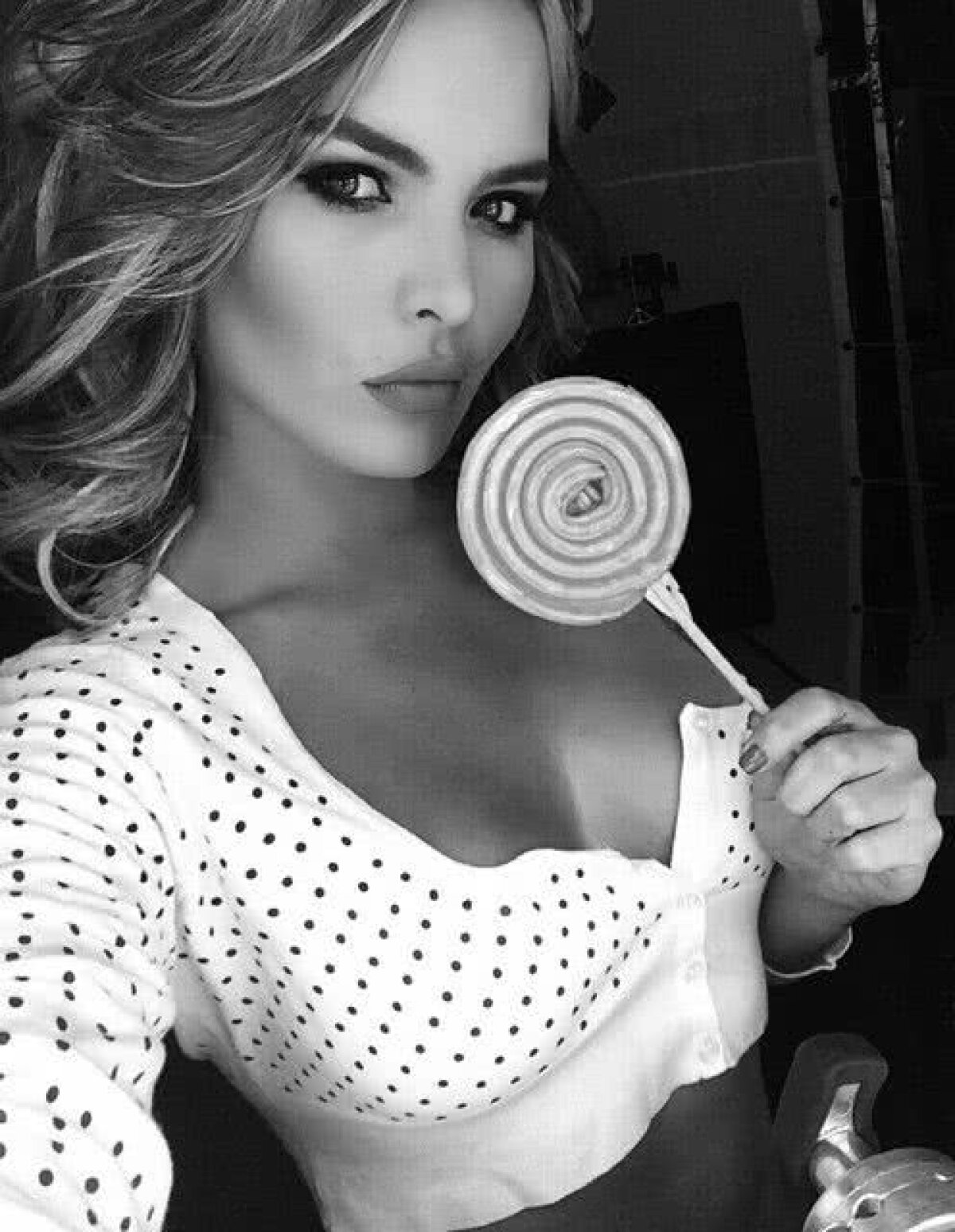 FOTO Cea mai sexy femeie în bikini din lume! Imagini sexy cu microbista care îl adoră pe Falcao