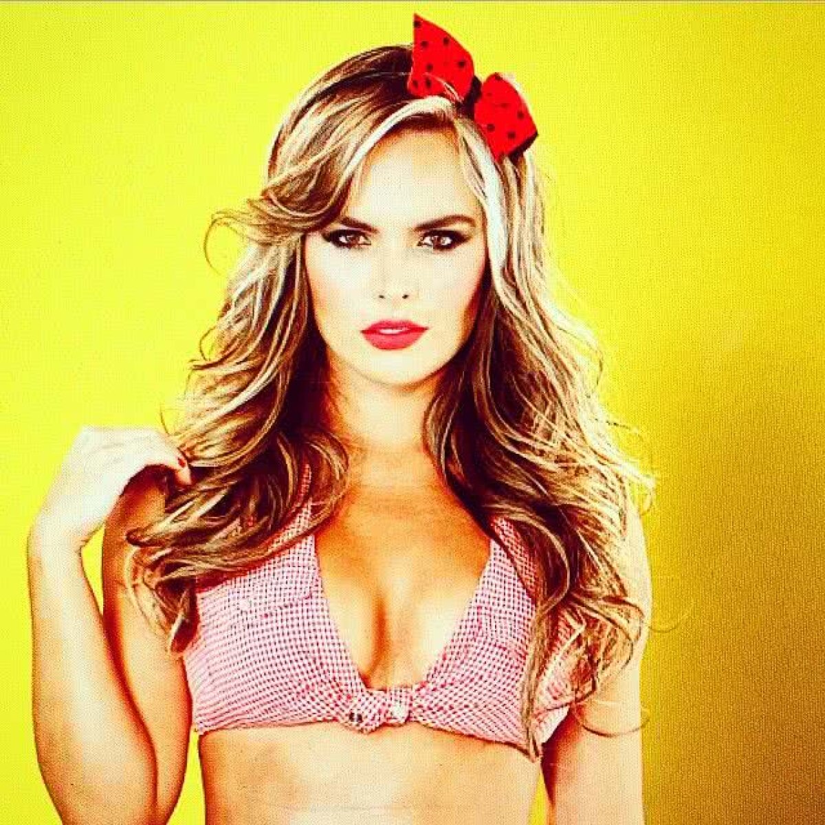 FOTO Cea mai sexy femeie în bikini din lume! Imagini sexy cu microbista care îl adoră pe Falcao