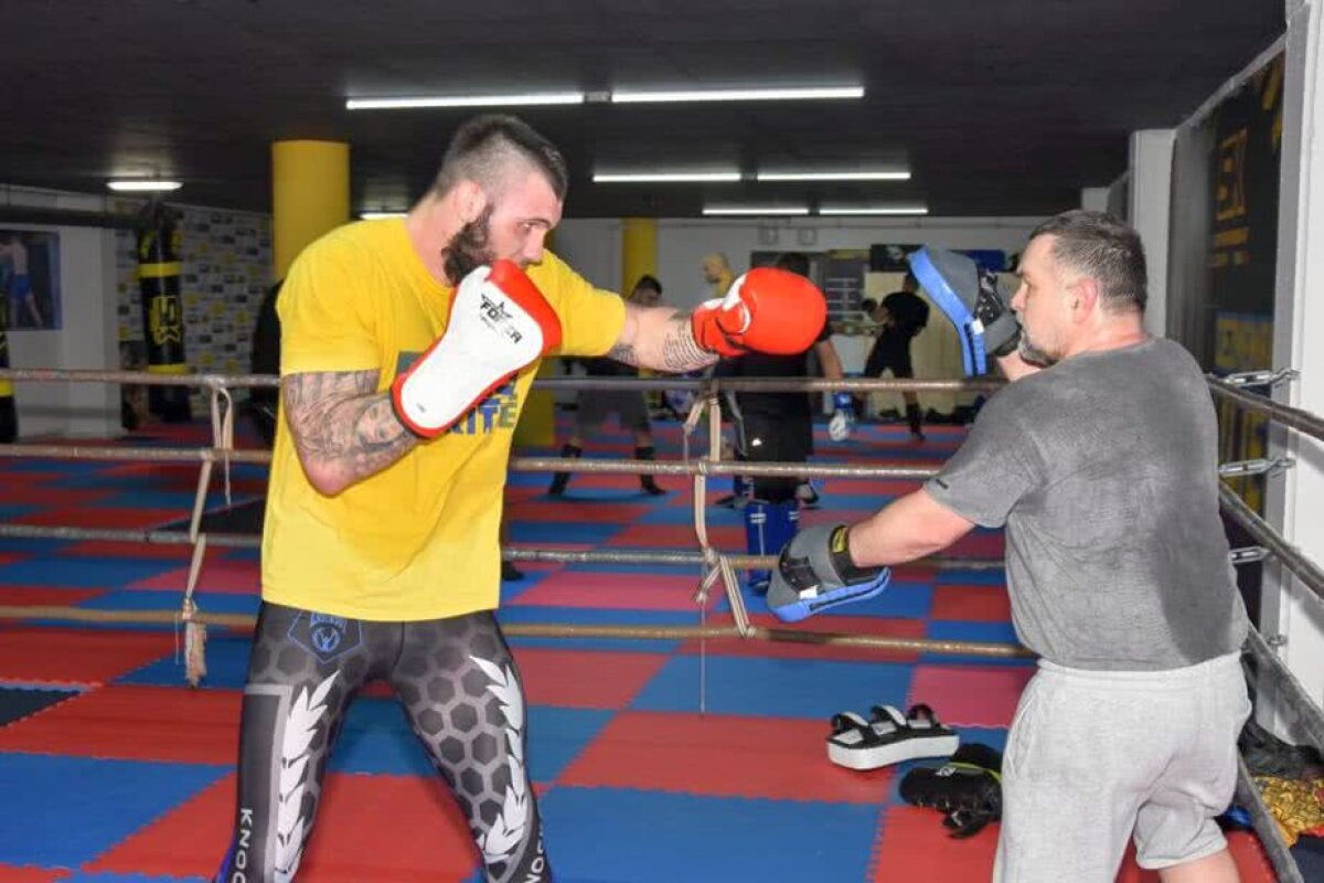 VIDEO+FOTO Șansa vieții! S-a pregătit cu Doroftei și e gata să câștige titlul mondial la kickboxing, în Franța!