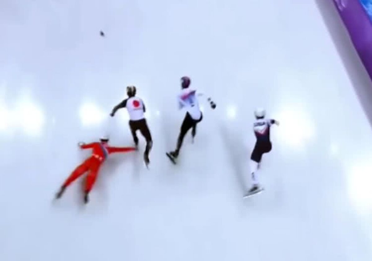 VIDEO Scenă incredibilă la Jocurile Olimpice de Iarnă » Un concurent a încercat să-și doboare adversarul de două ori