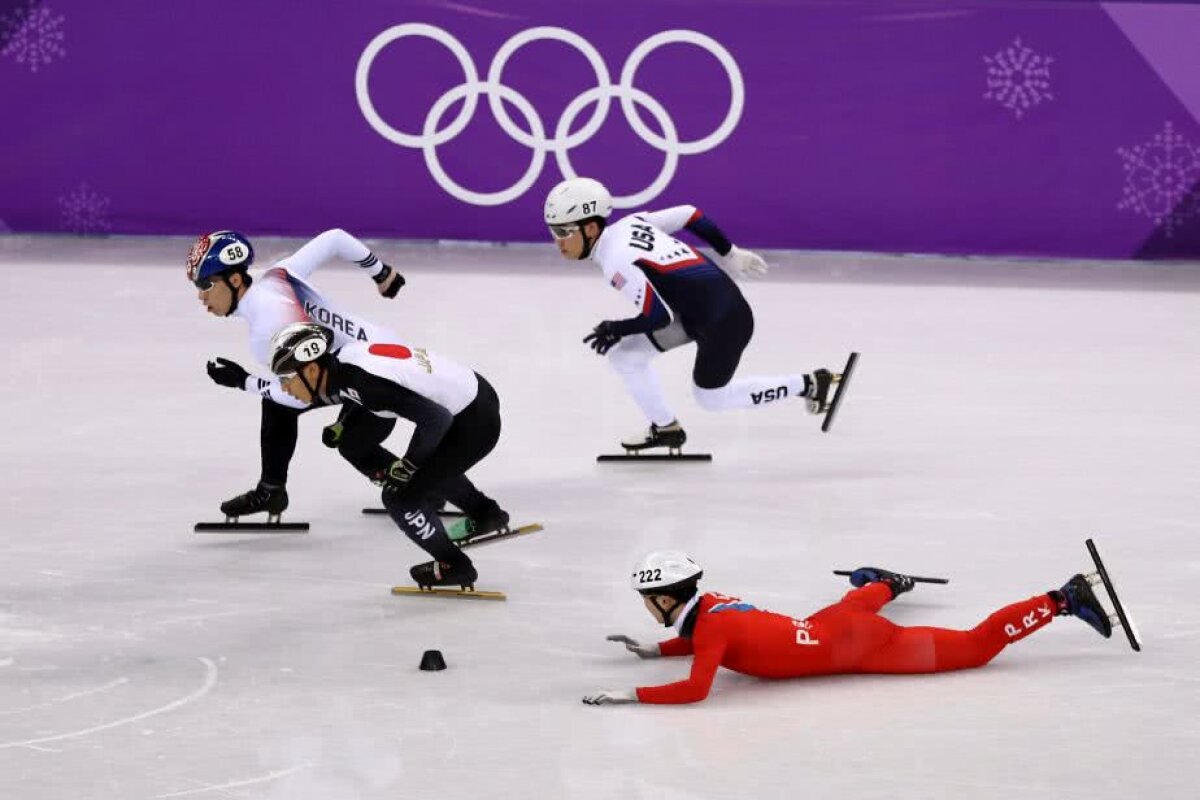 VIDEO Scenă incredibilă la Jocurile Olimpice de Iarnă » Un concurent a încercat să-și doboare adversarul de două ori