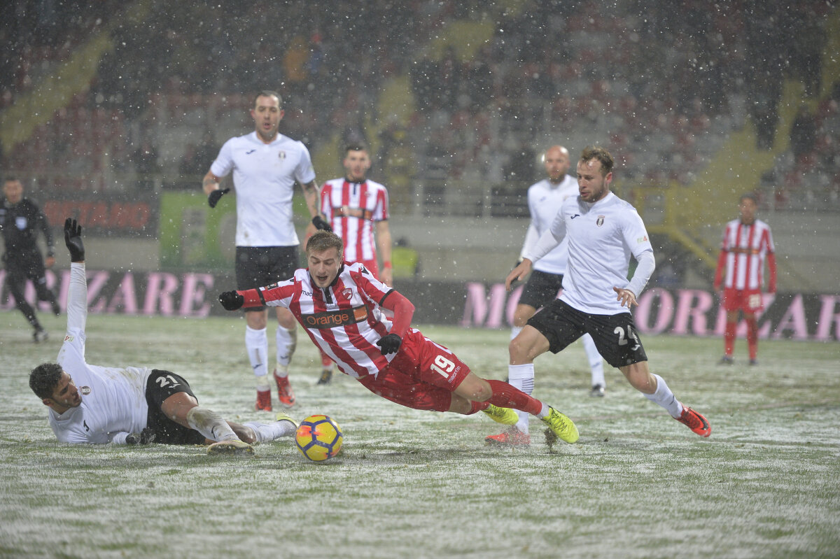 FOTO + VIDEO » DEZASTRU pentru Dinamo: joacă la retrogradare! Cum arată clasamentul Ligii 1 și cine joacă în play-off!